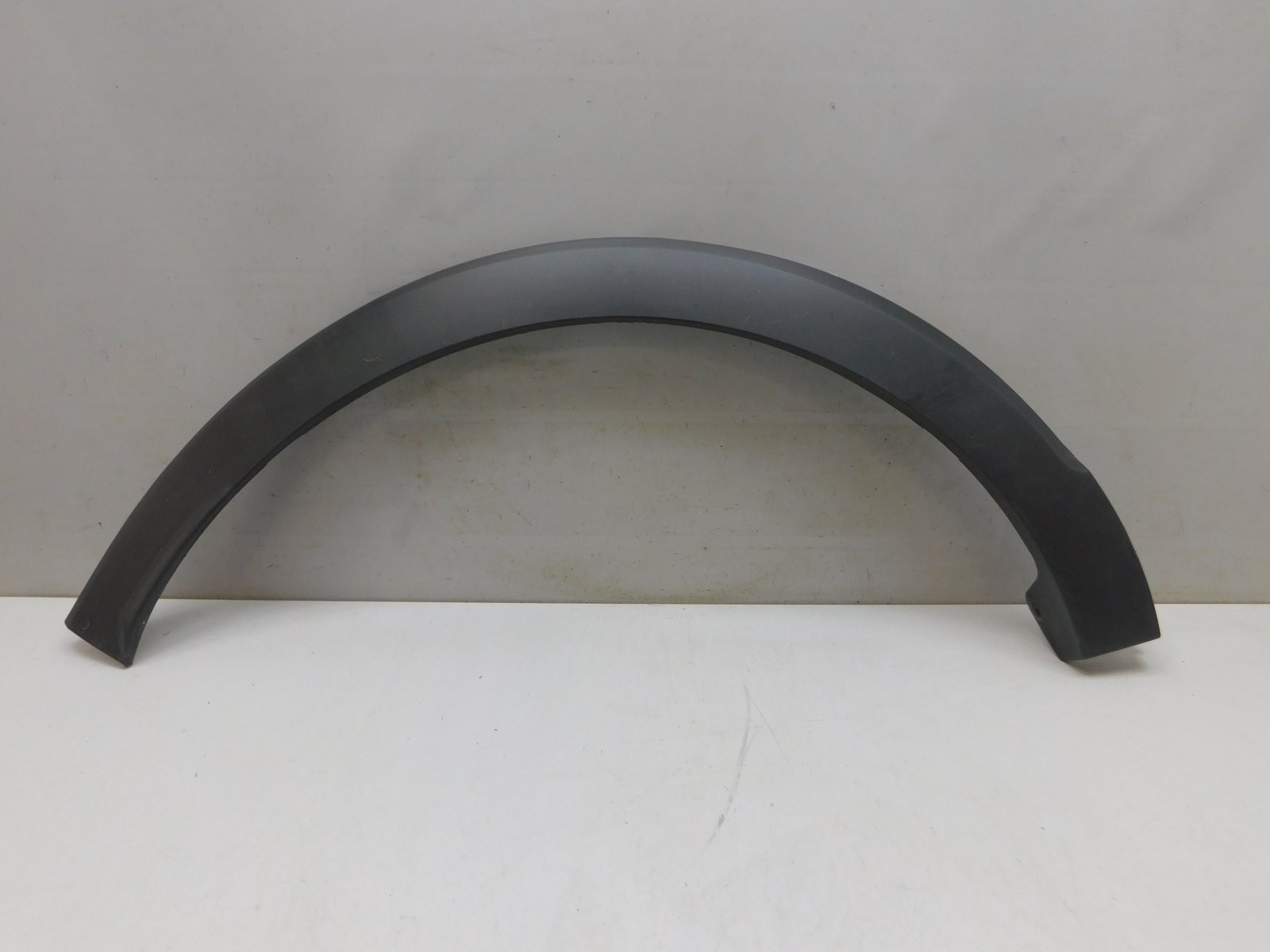 Накладка крыла заднего  правого Renault Kaptur 2016>