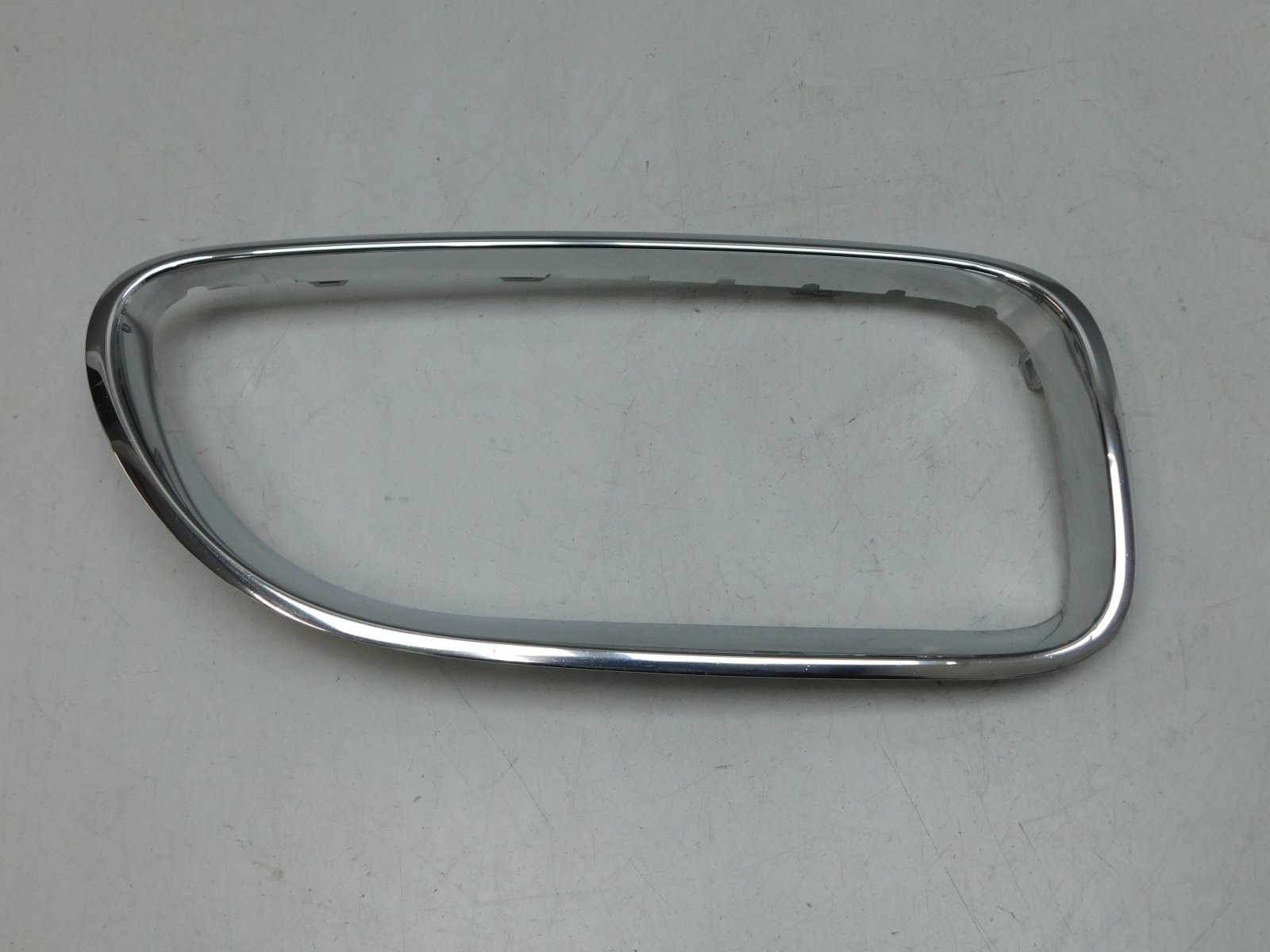 Накладка на решетку радиатора BMW 6-серия F12/F13 2009>