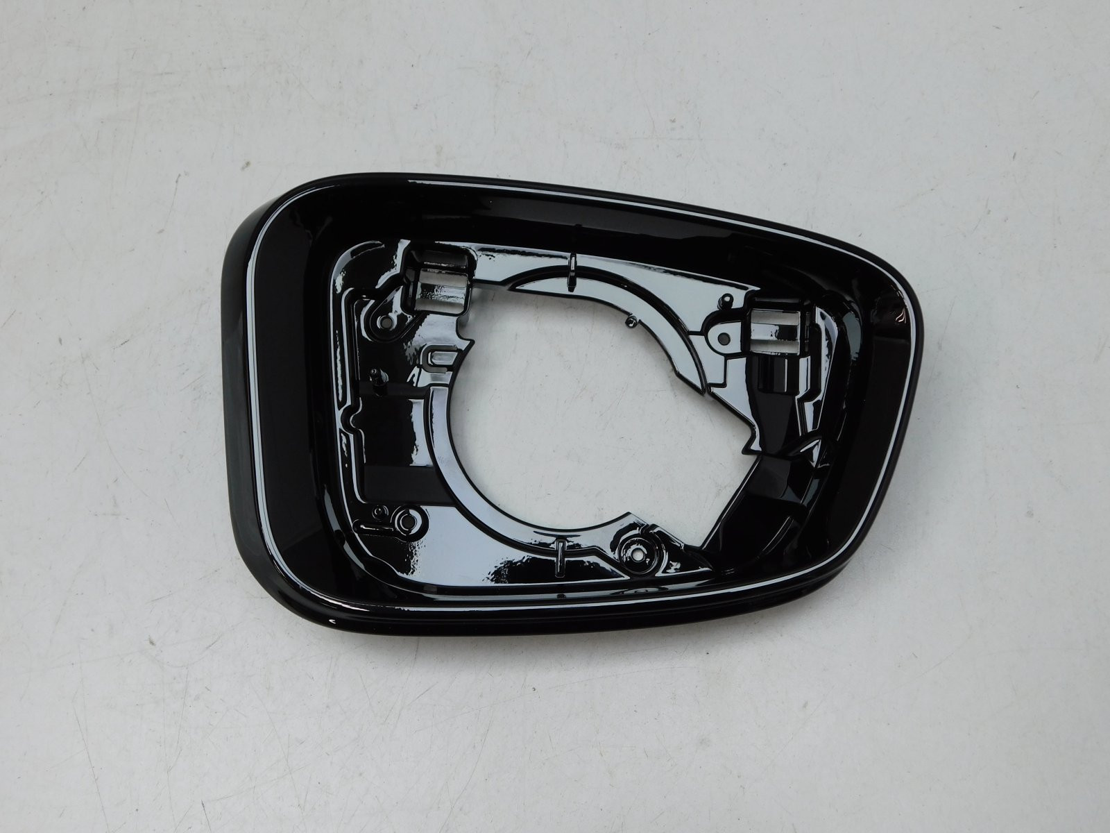 Накладка зеркала правого BMW 5-серия G30 2016>