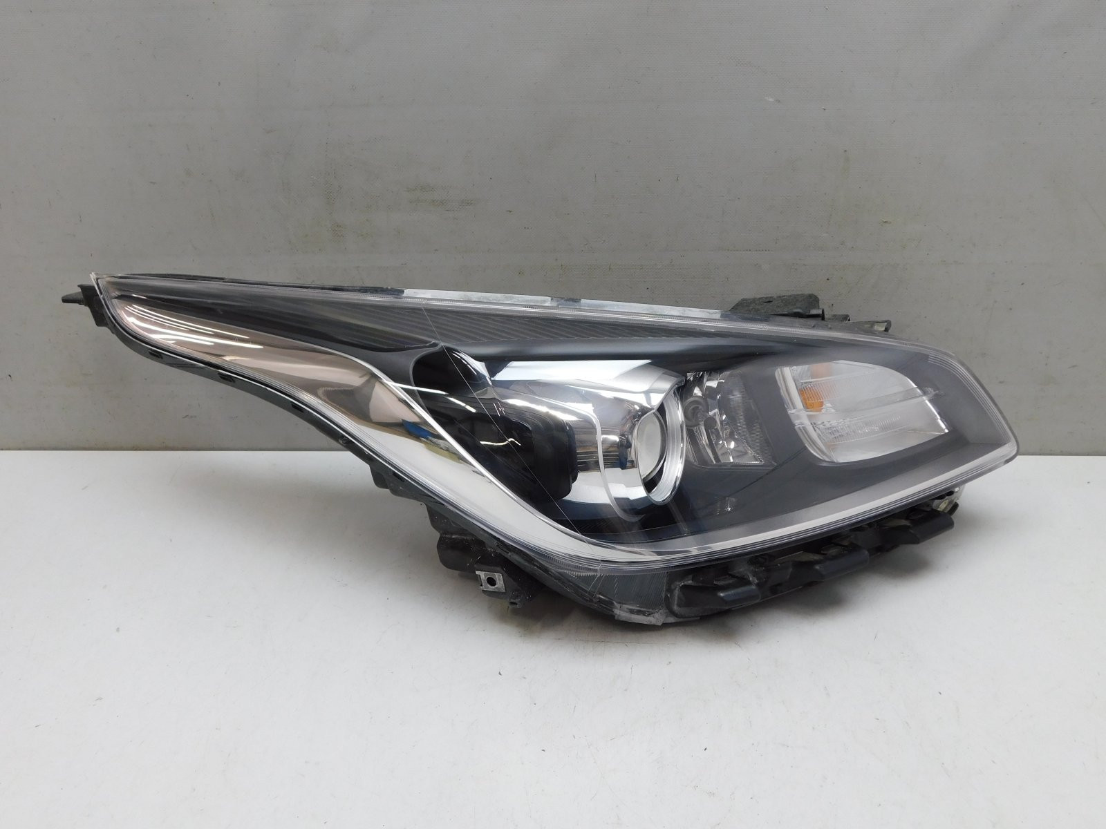 Фара правая Kia Rio 2017>