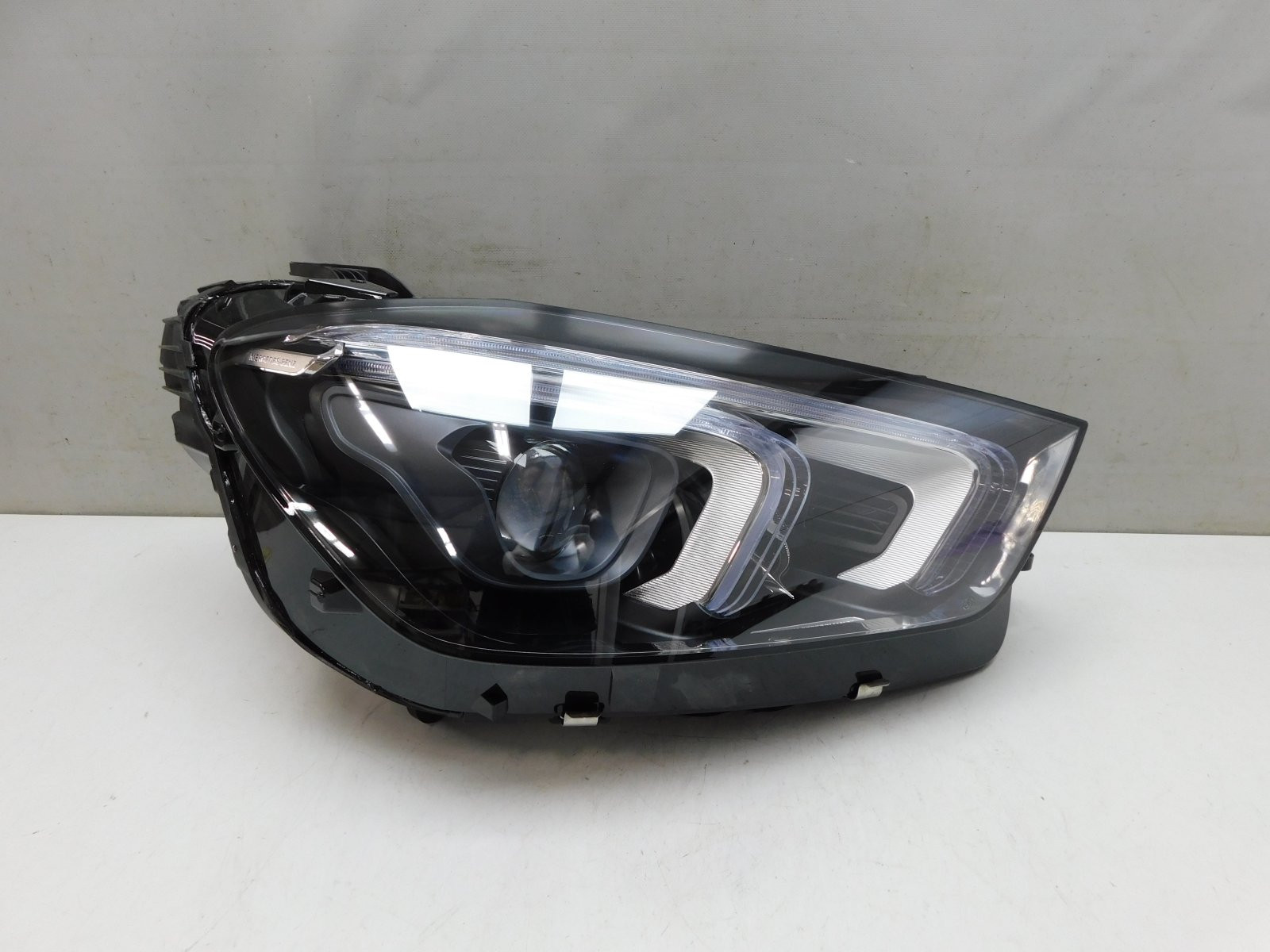 Фара правая Mercedes-Benz GLE W167 2018>