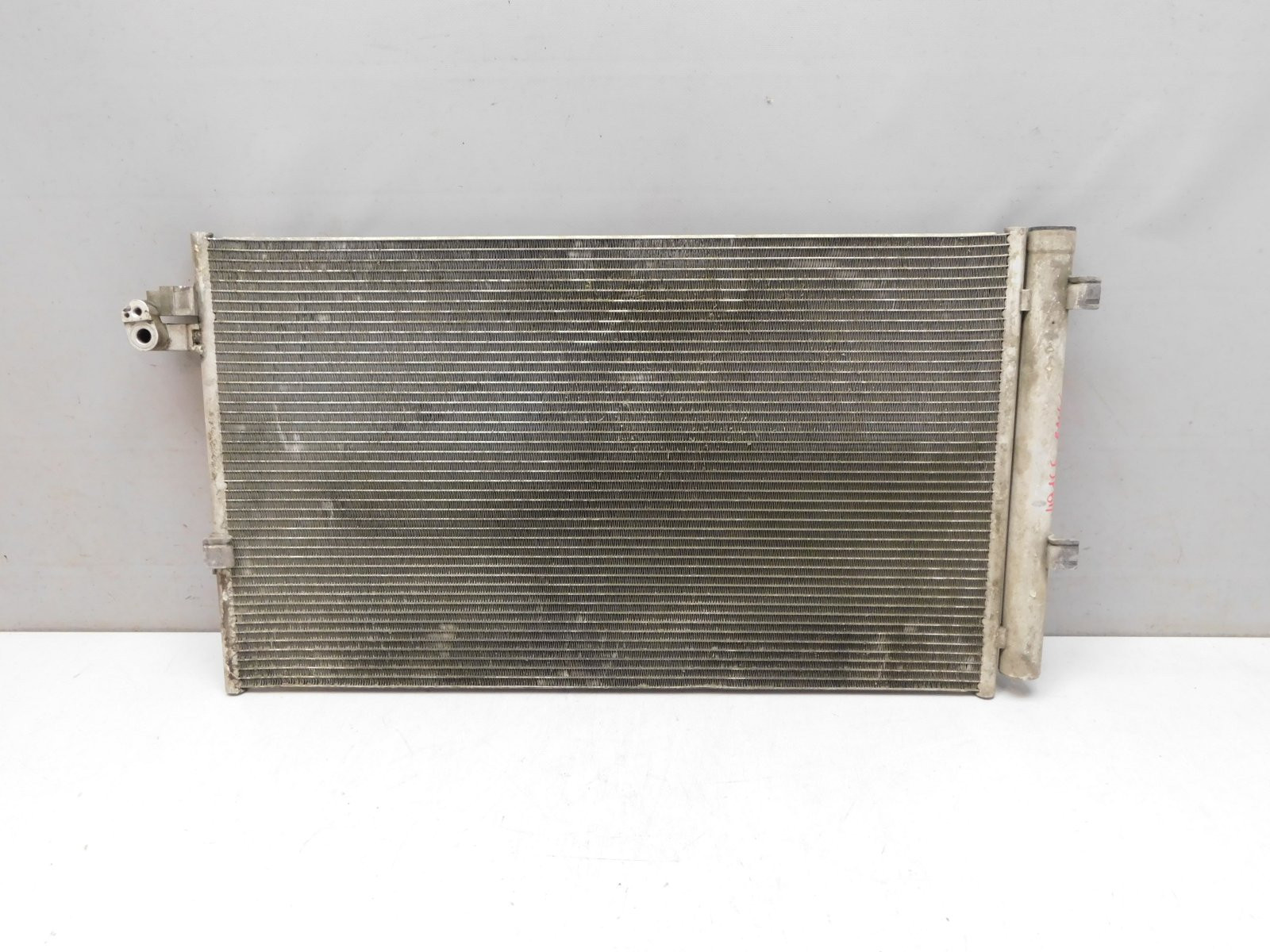 Радиатор кондиционера BMW 5-серия G30 2016>