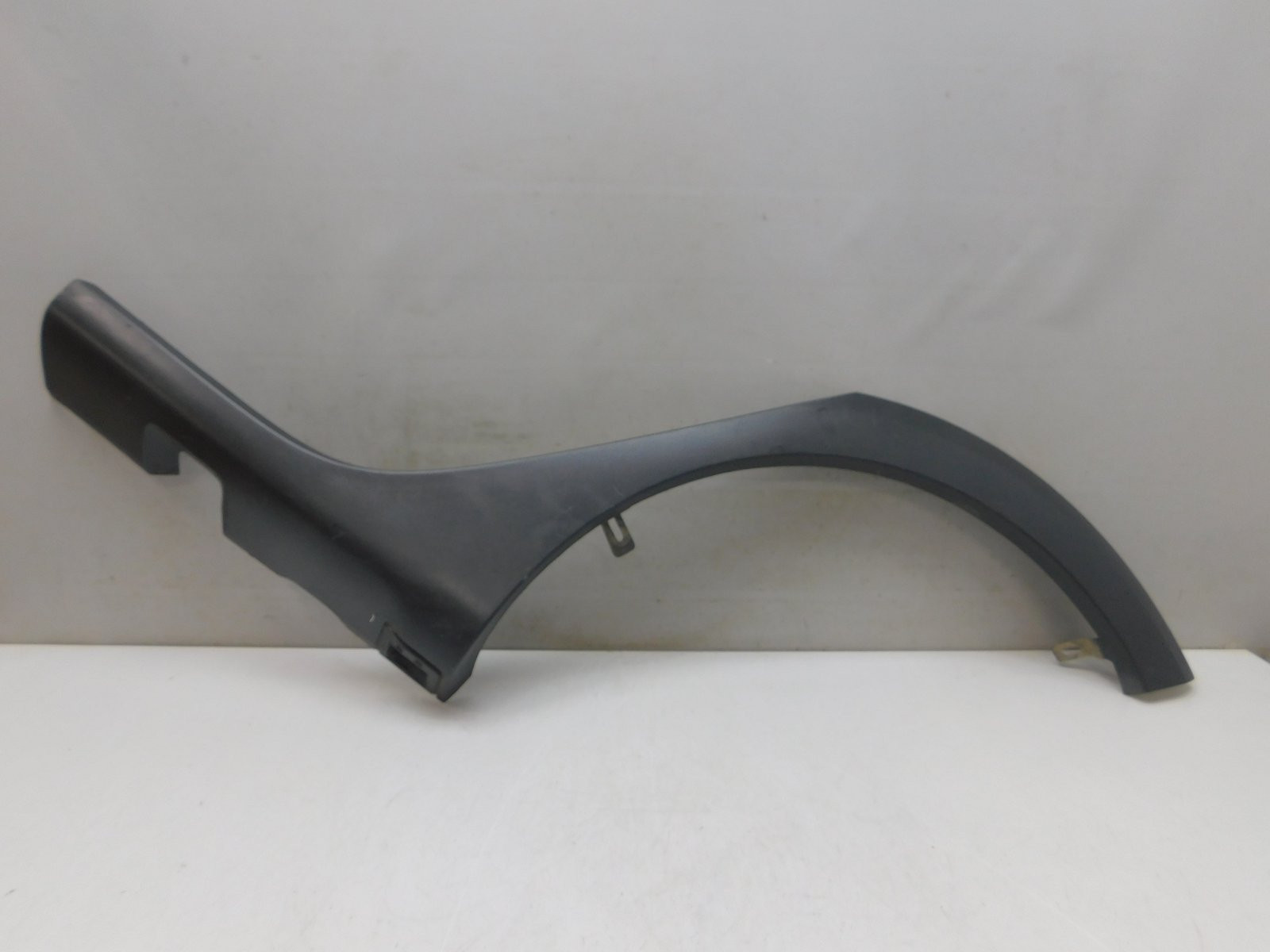 Накладка крыла заднего  левого Renault Sandero 2014>