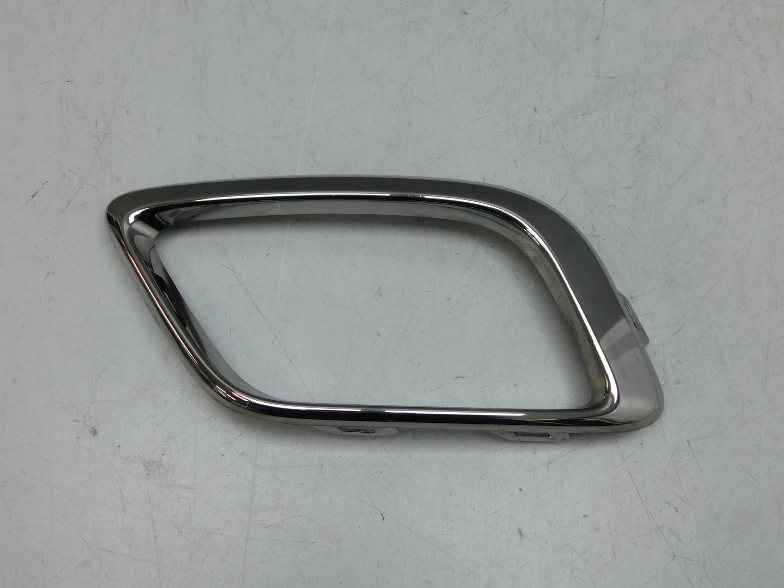 Рамка для противотуманных фар Renault Logan II 2014>