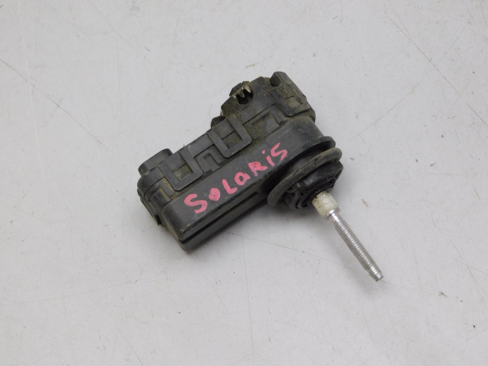 Моторчик корректора фары Hyundai Solaris 2010-2017