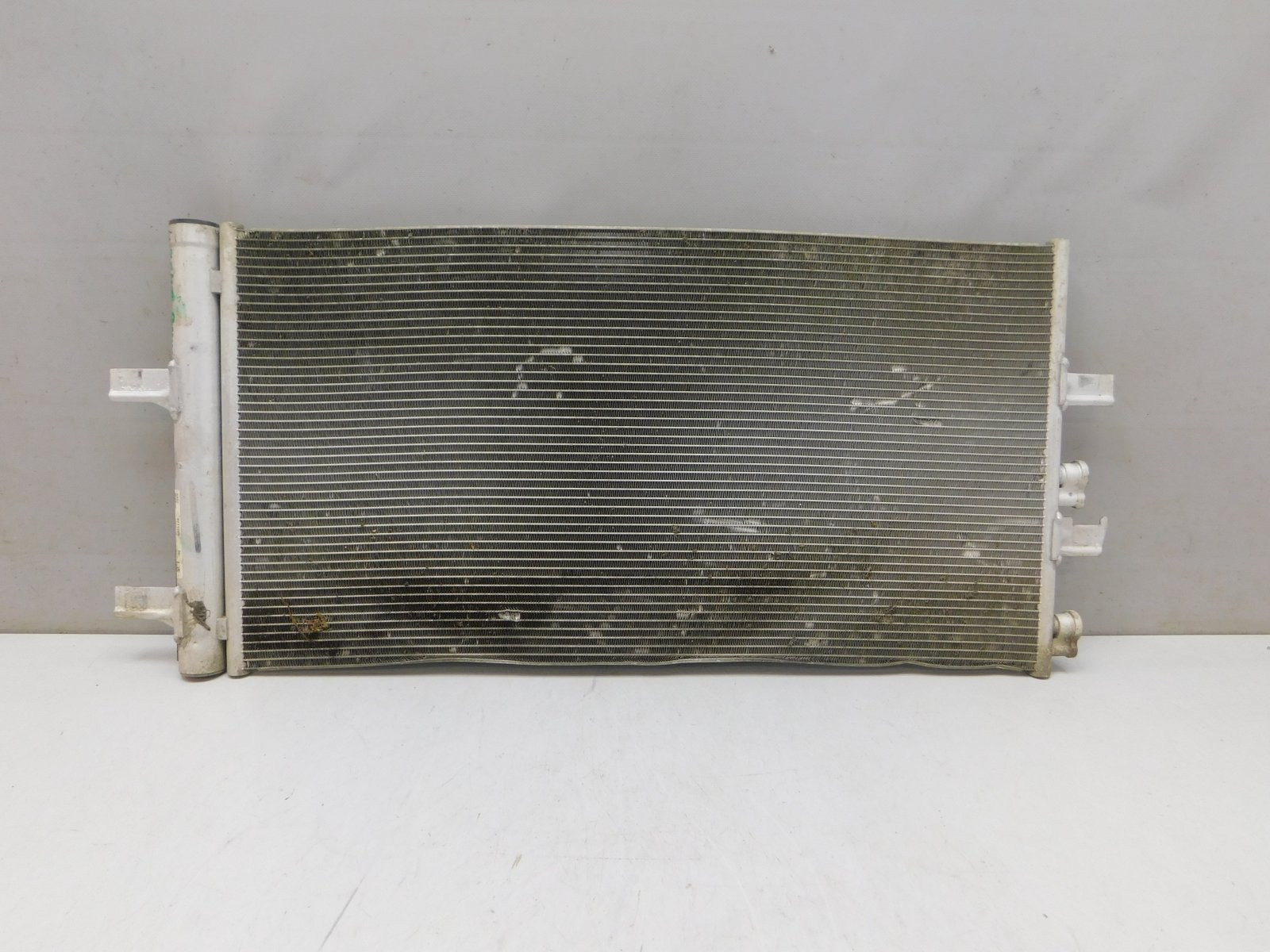 Радиатор кондиционера BMW X1 F48 2015>