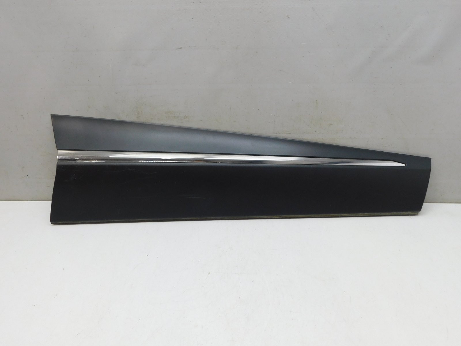 Накладка двери передней правой Renault Kaptur 2016>