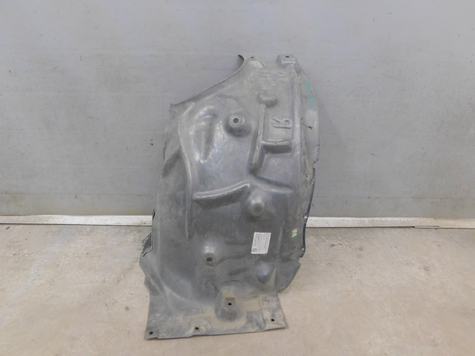 Локер передний правый BMW 1-серия F20/F21 2011>