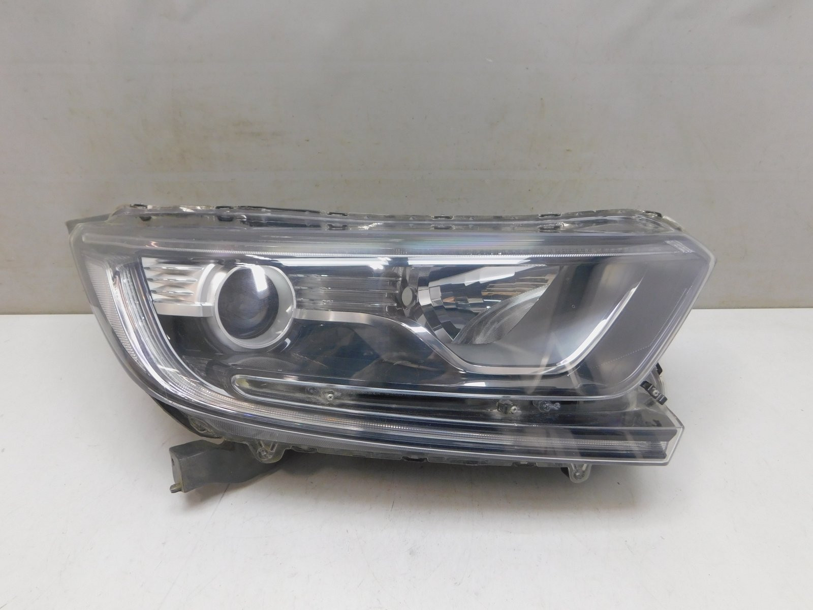 Фара правая Honda CR-V 2017>