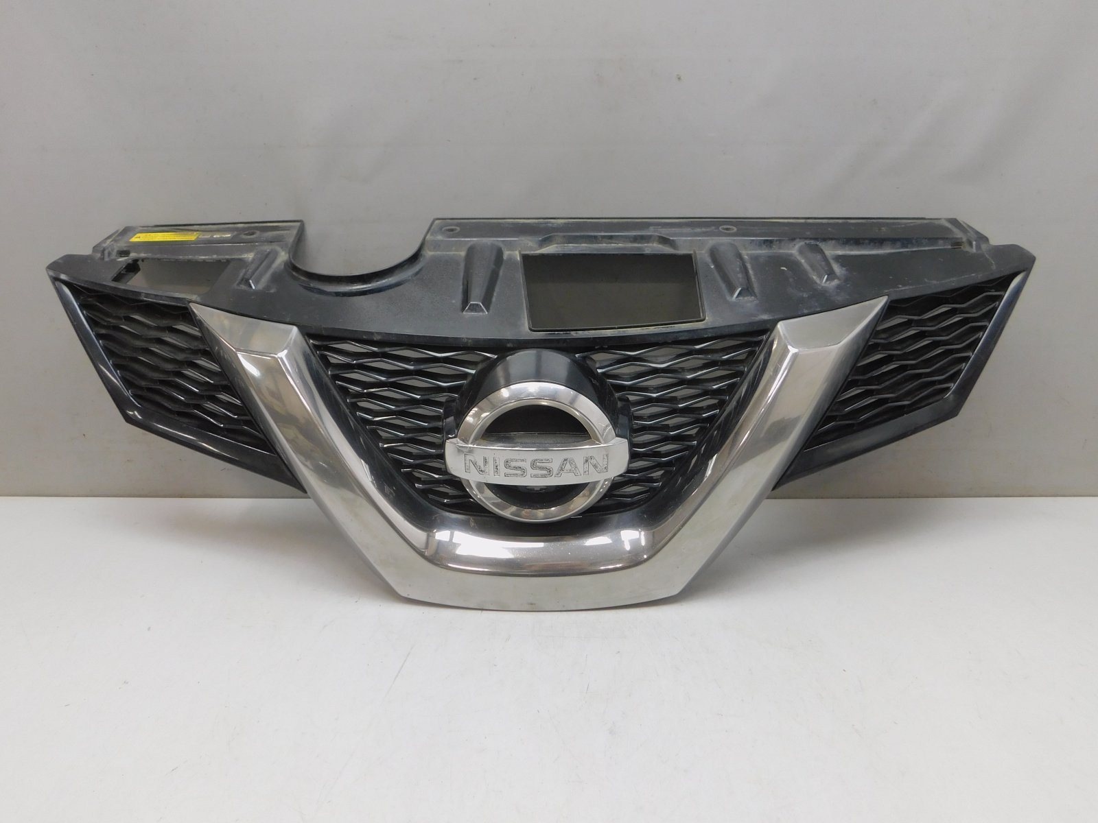 Решетка радиатора Nissan X-Trail (T32) 2014>