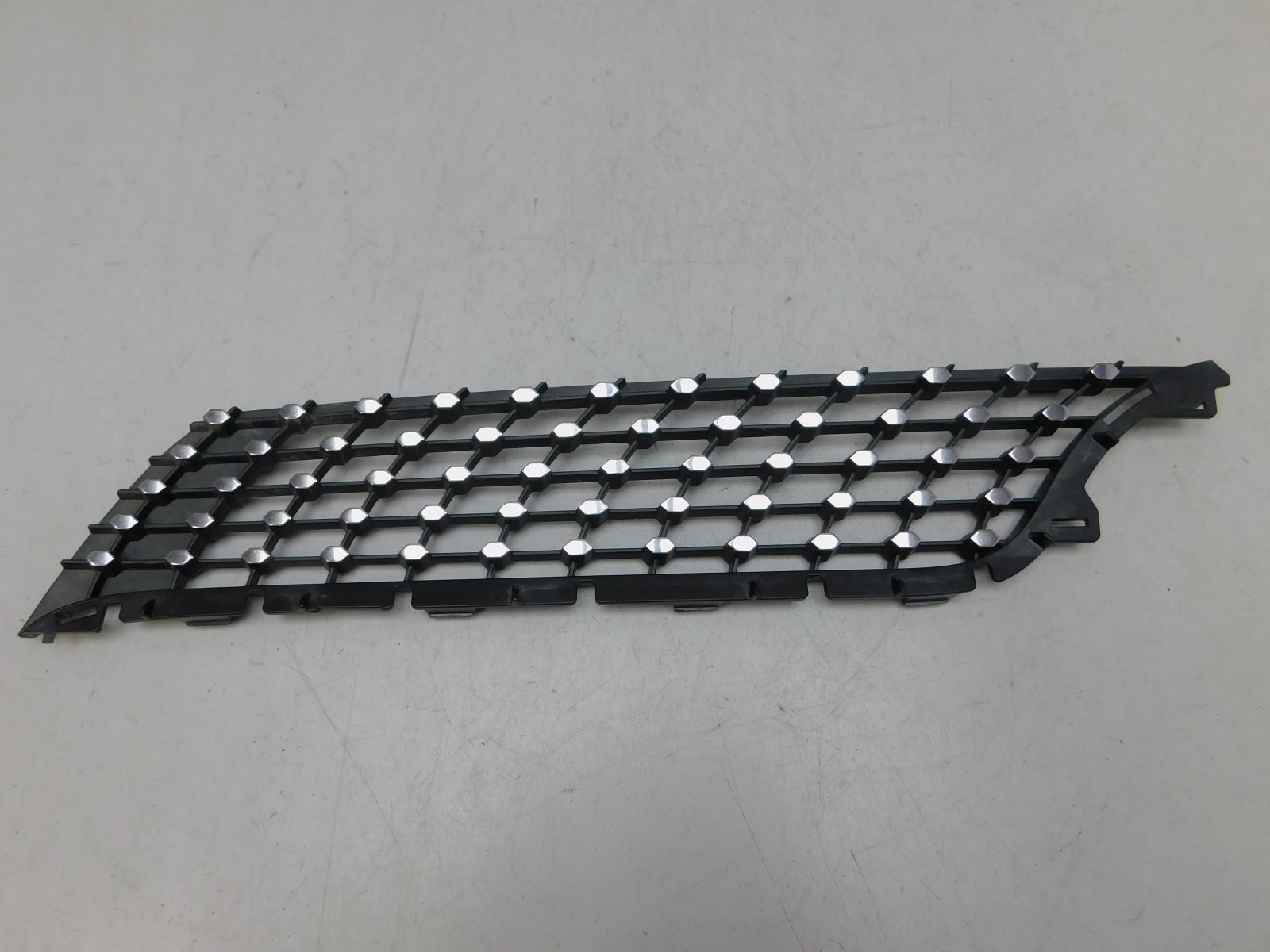 Накладка на решетку радиатора Mercedes-Benz CLA-klasse II C118 2019>