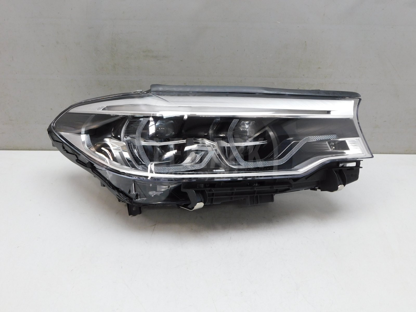Фара правая BMW 5-серия G30 2016> 63117214962