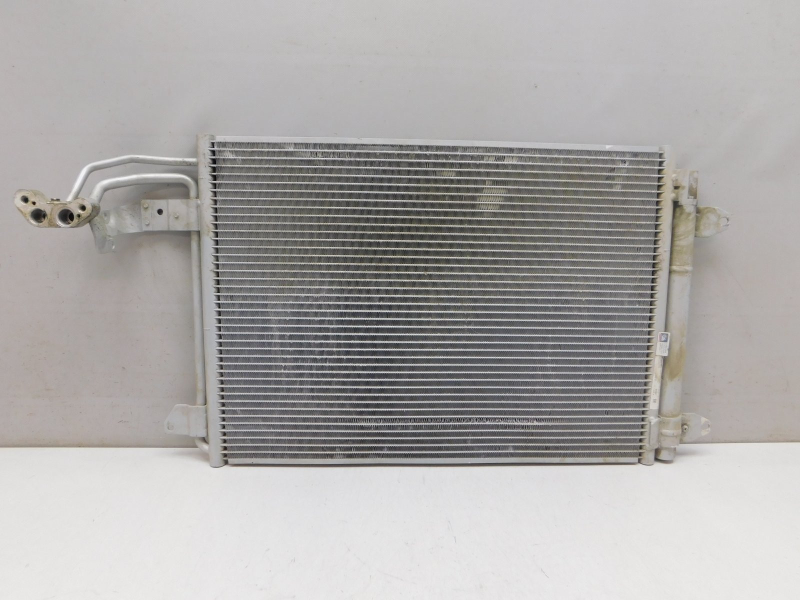 Радиатор кондиционера Volkswagen Golf VI 2009-2013