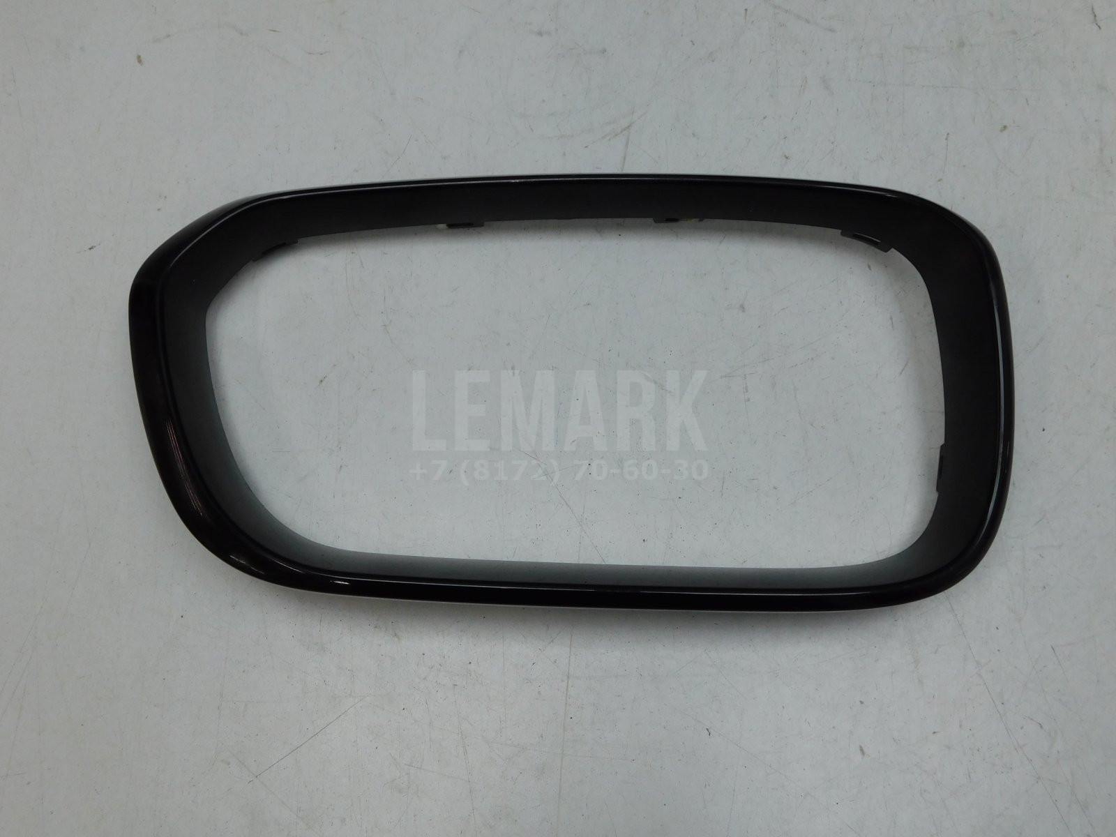 Накладка на решетку радиатора BMW 1-серия F20/F21 2011> 51137371688