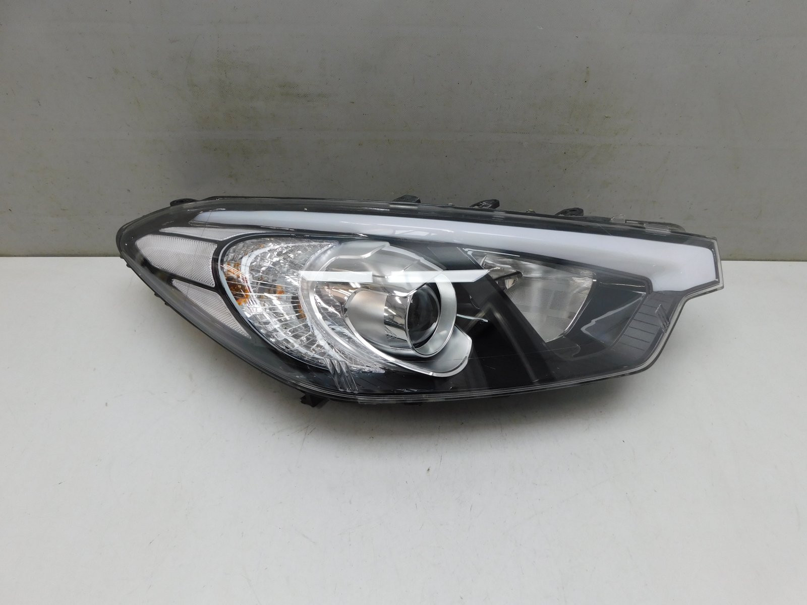 Фара правая Kia Cerato 2013-2018