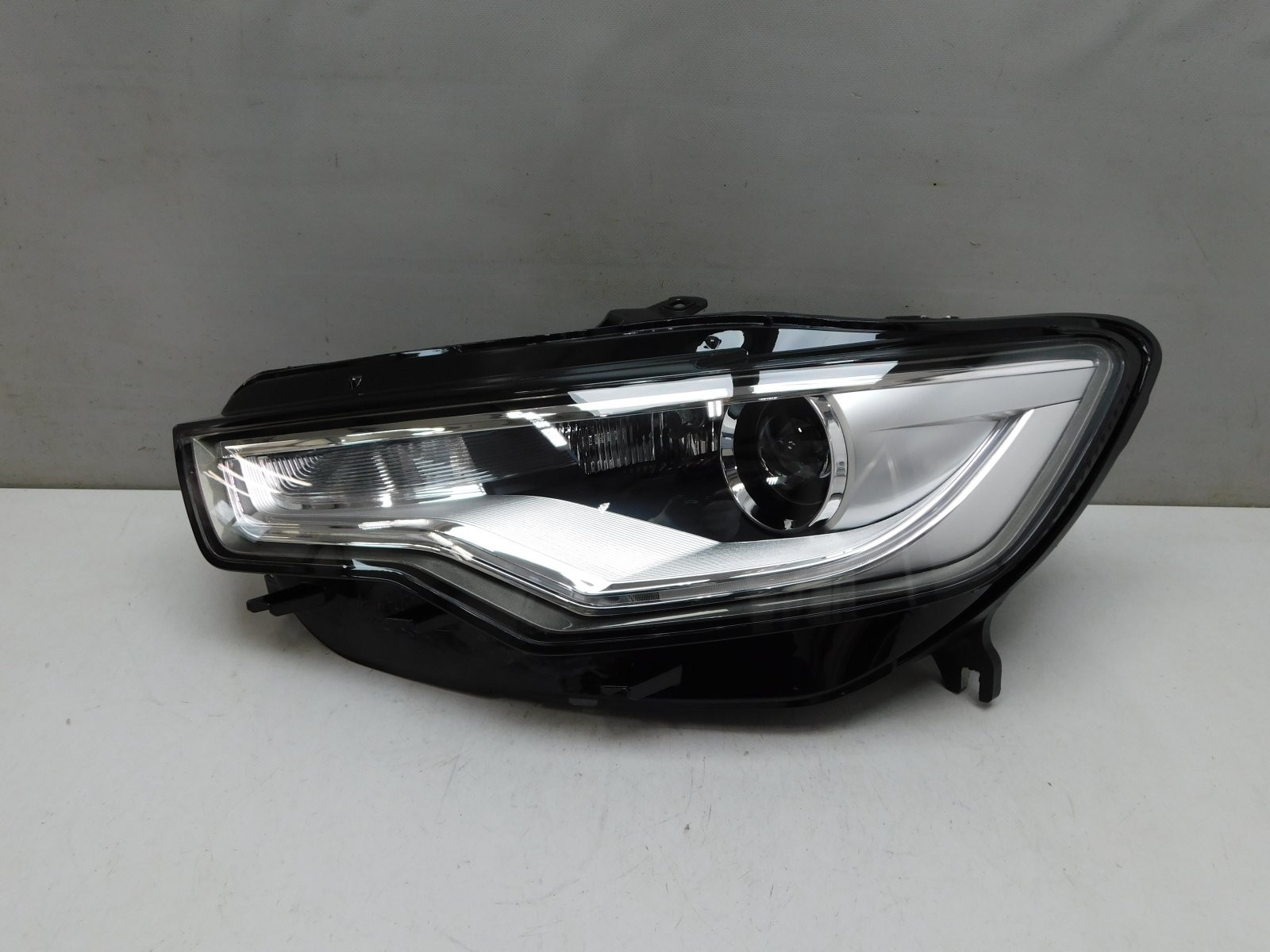 Фара левая Audi A6 [C7,4G] 2011-2018