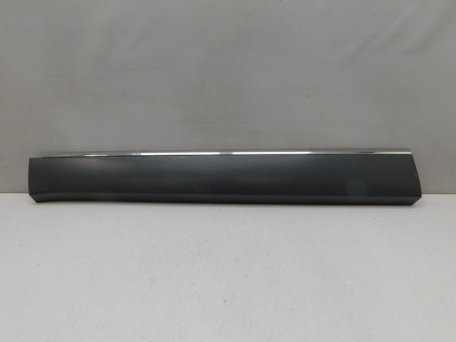 Накладка двери передней левой Renault Arkana 2019>