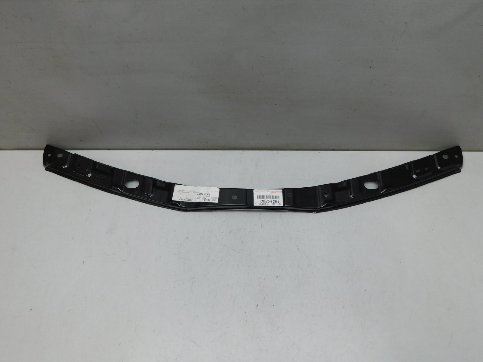 Кронштейн переднего бампера Toyota Camry V40 2006-2011