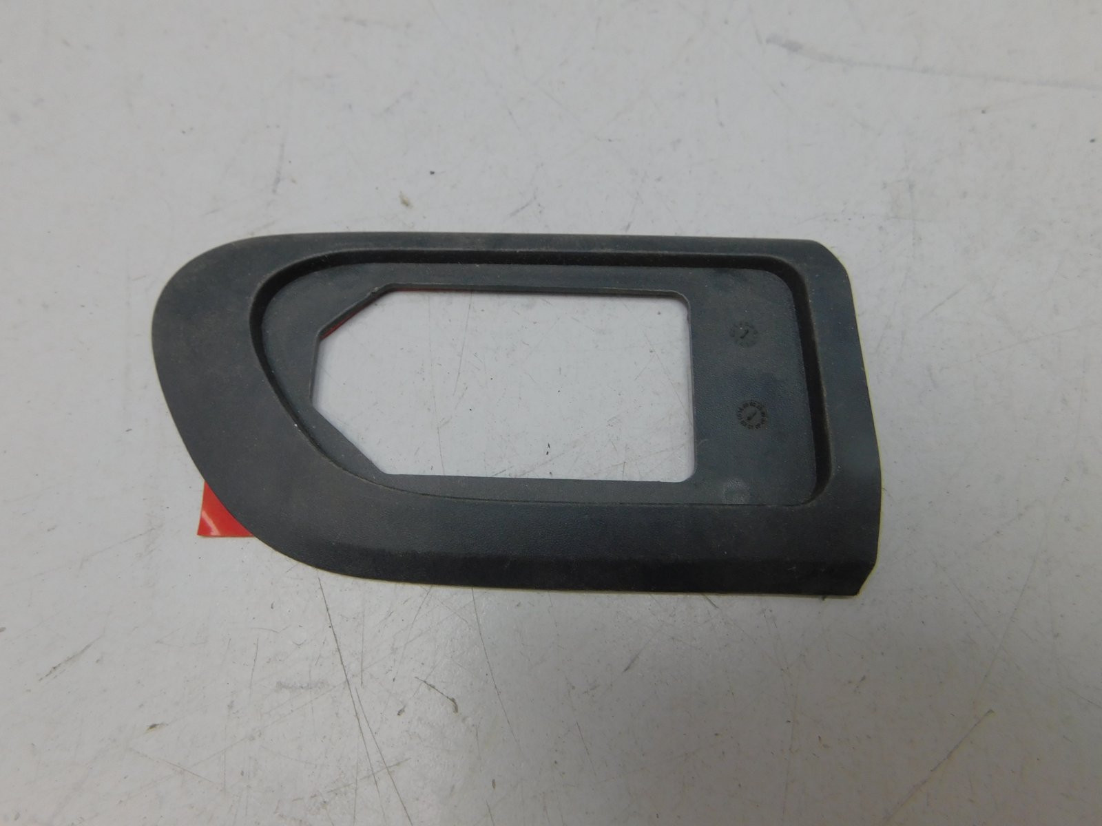 Накладка крыла переднего левого Toyota Avensis I 1997-2003