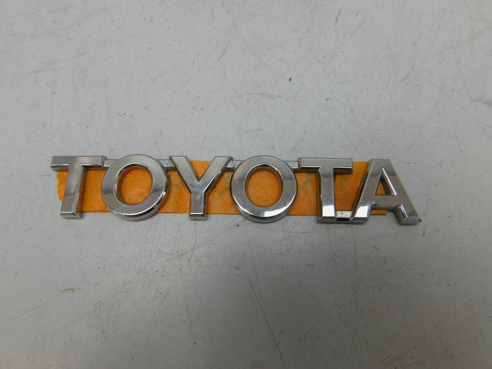 Эмблема Toyota RAV 4 2013-2019