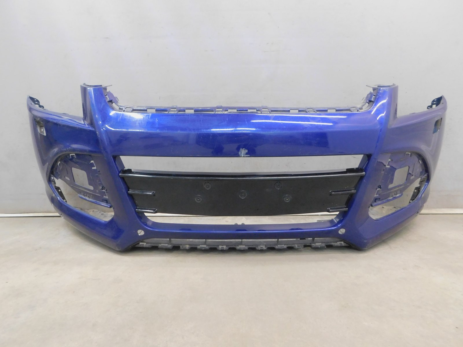 Бампер передний Ford Kuga 2012>