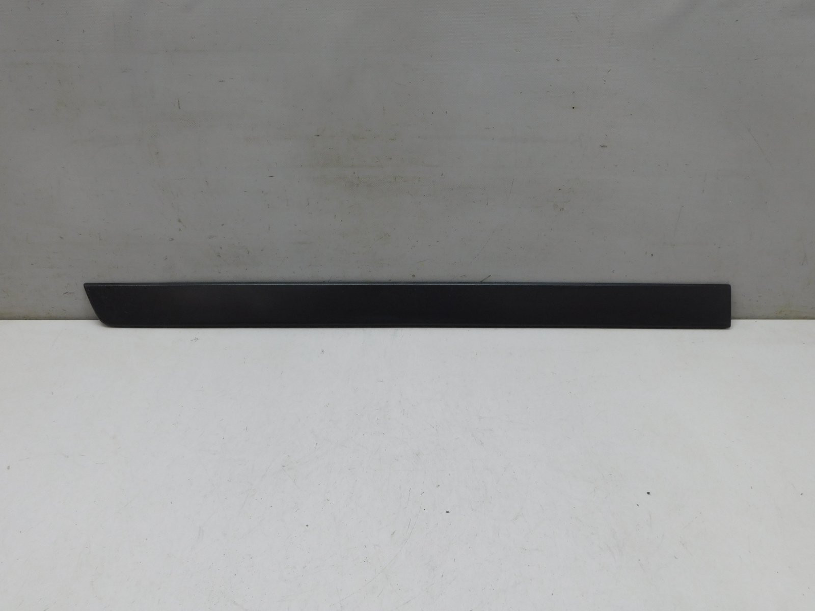 Накладка двери багажника Volkswagen Crafter 2017>