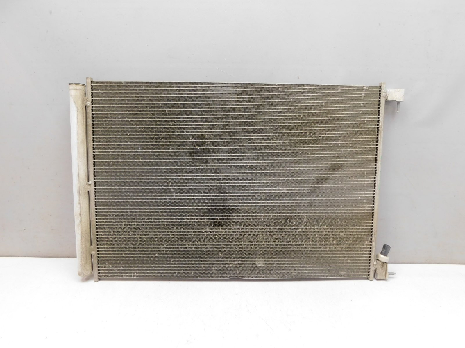 Радиатор кондиционера Mercedes-Benz E-Klasse W213 2016>