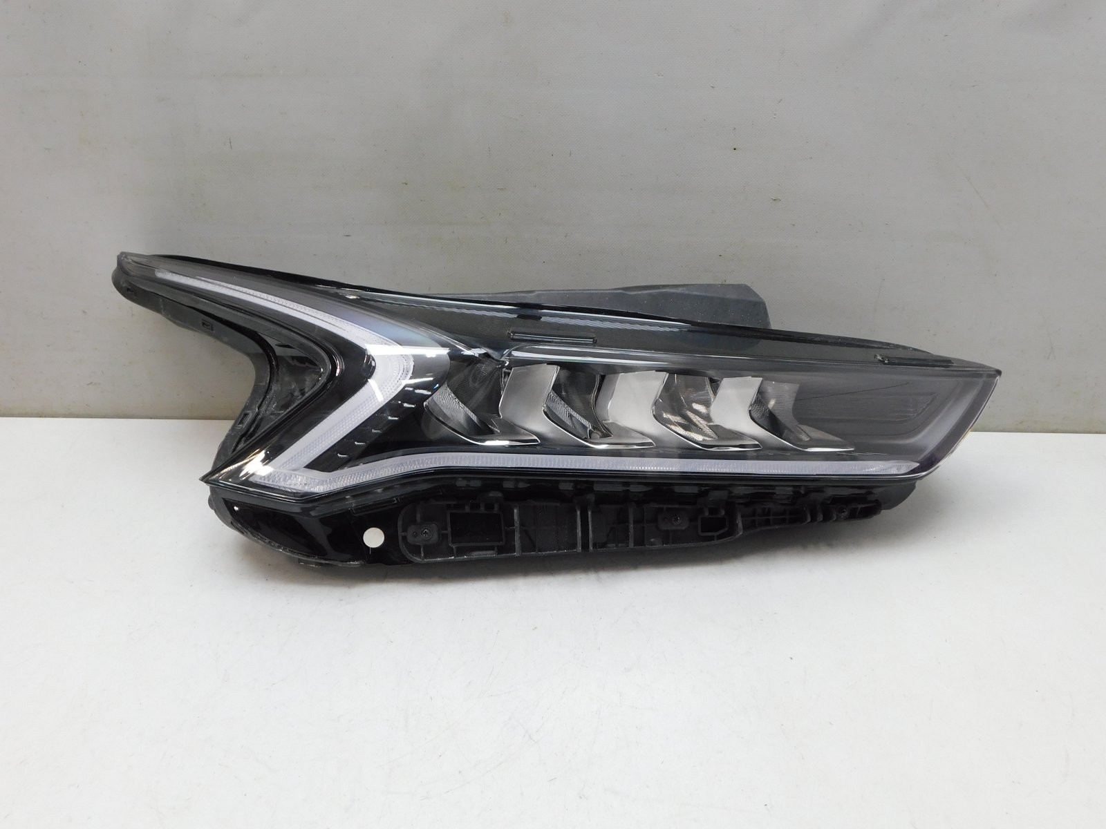 Фара правая Kia K5 2020>