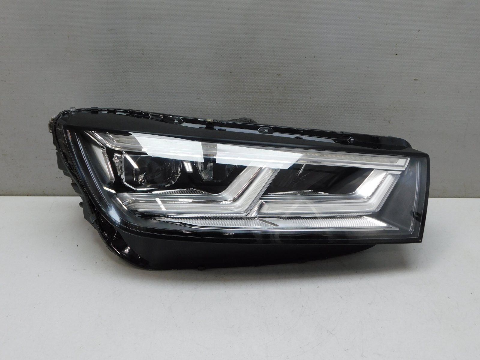 Фара правая Audi Q5 2017>