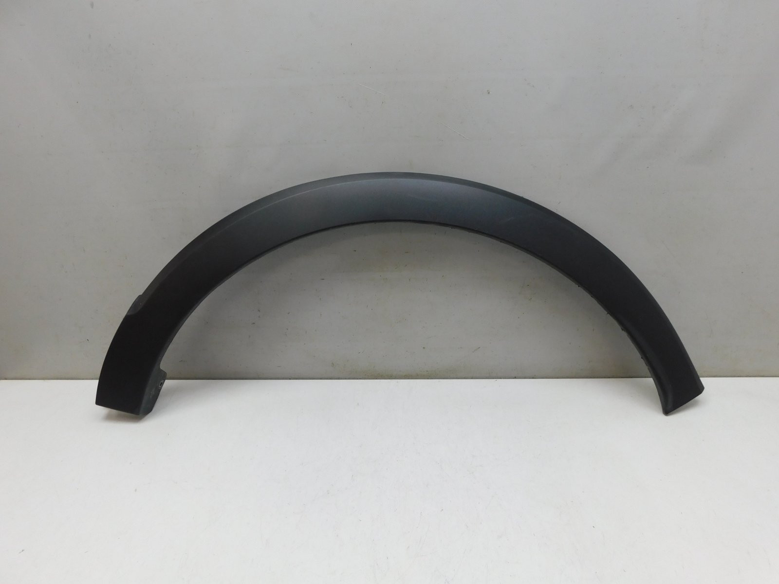 Накладка крыла заднего  левого Renault Kaptur 2016>