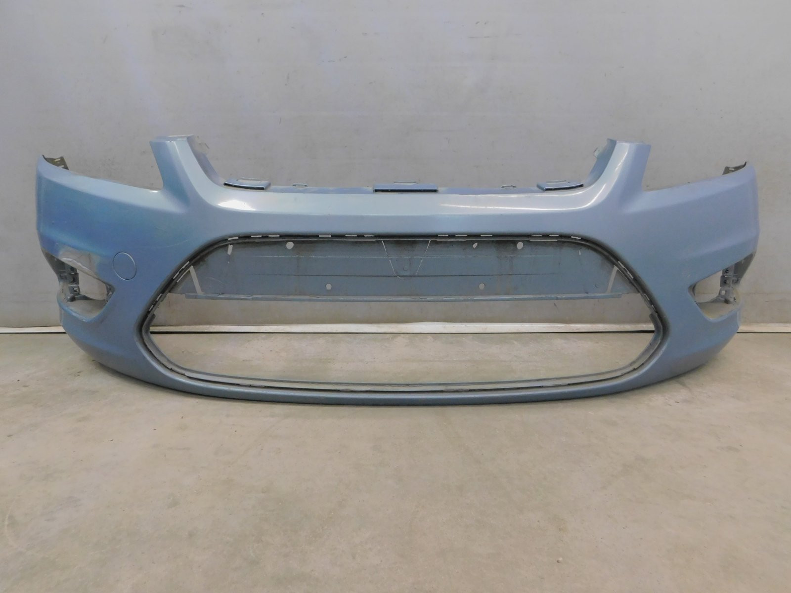 Бампер передний Ford Focus II 2008-2011