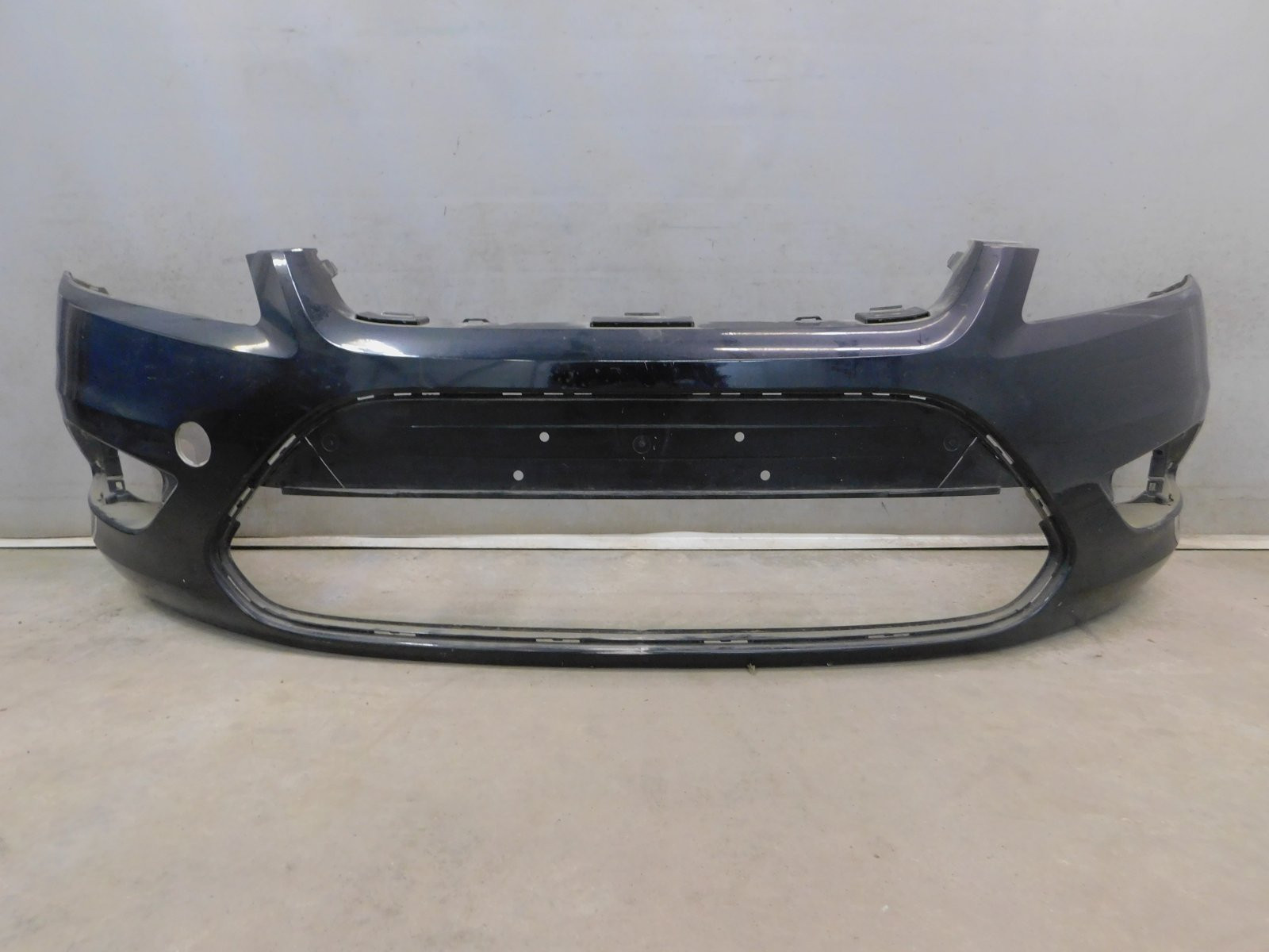 Бампер передний Ford Focus II 2008-2011