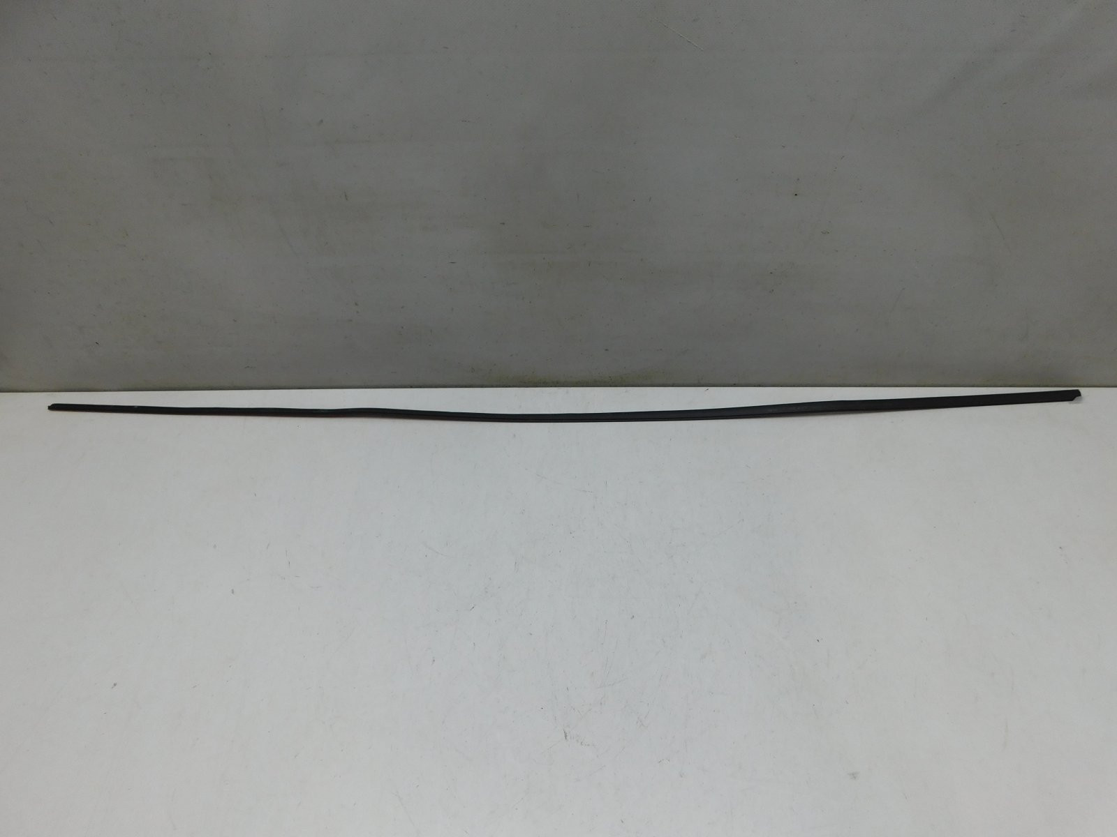 Молдинг лобового стекла BMW 7-серия F01 2008>