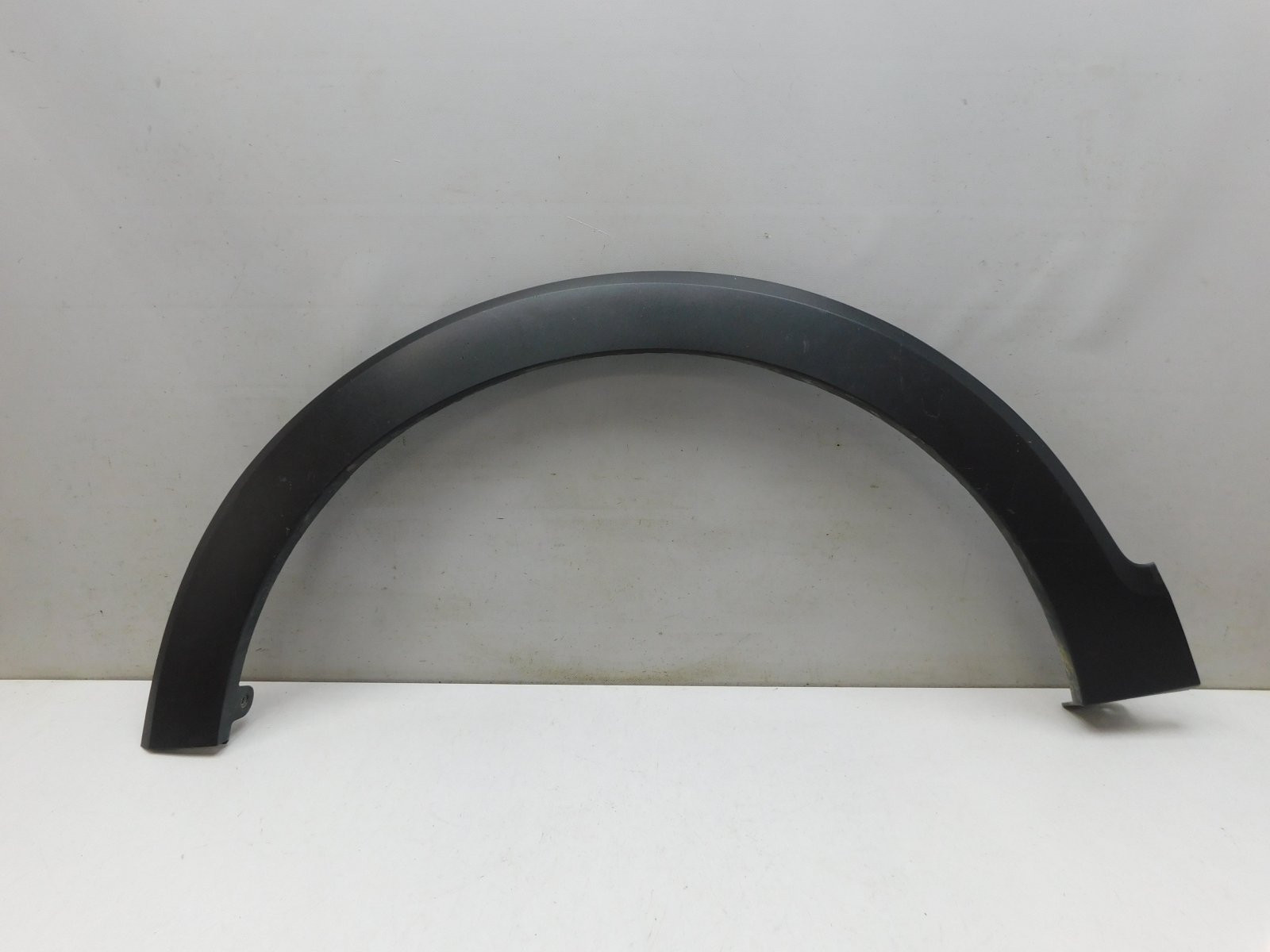 Накладка крыла переднего левого Renault Kaptur 2016>