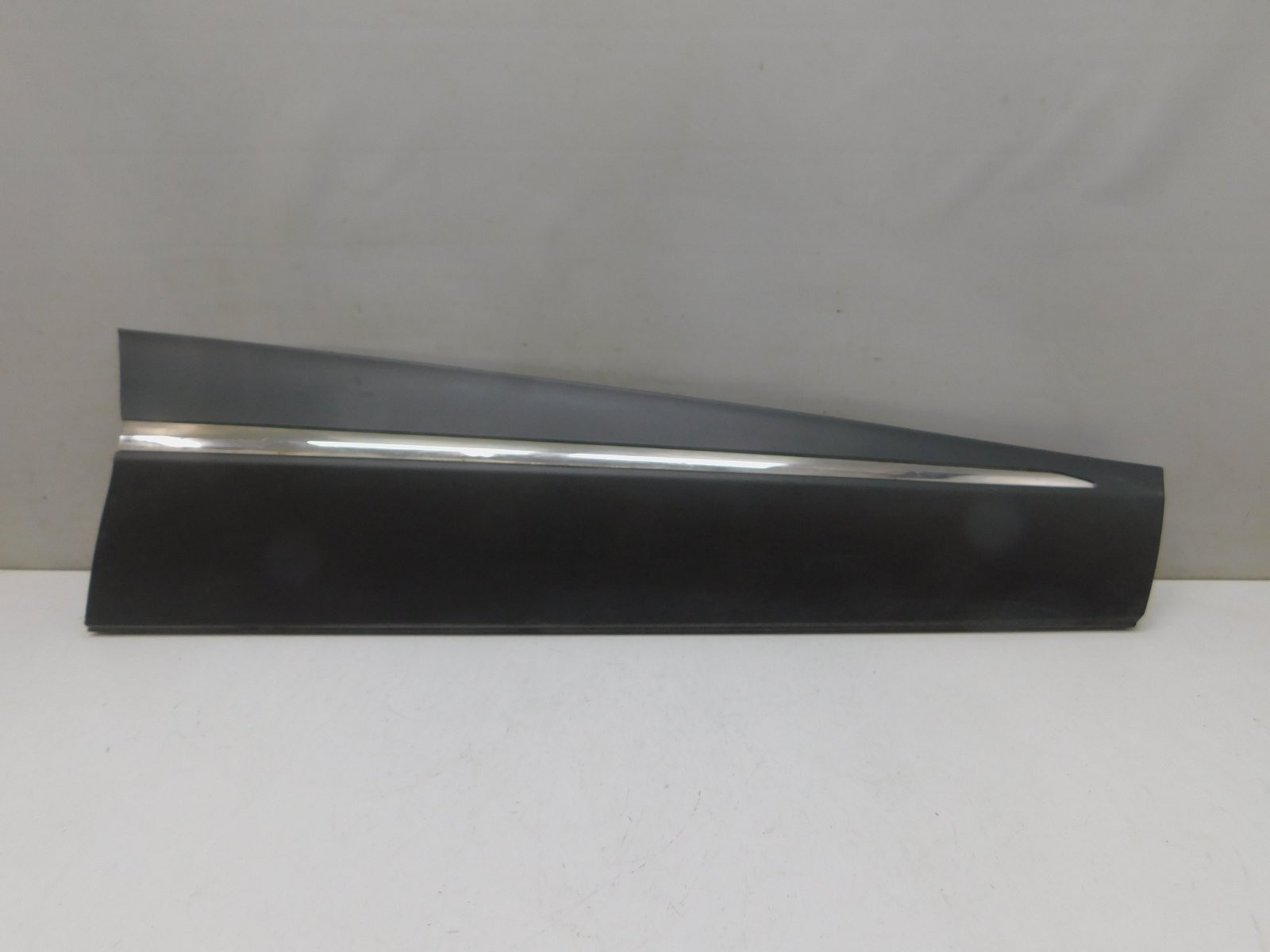 Накладка двери передней правой Renault Kaptur 2016>