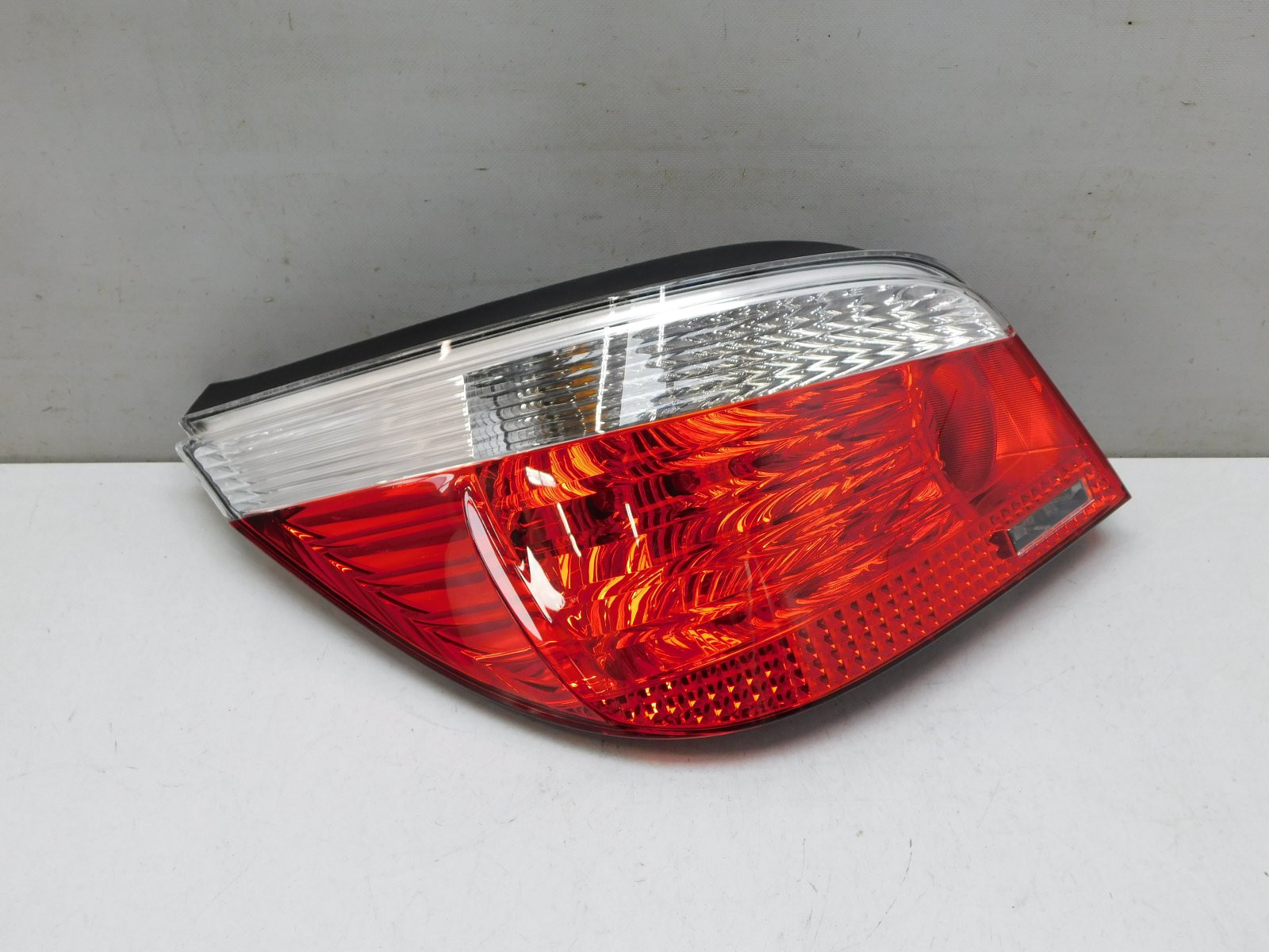 Фонарь задний левый BMW 5-серия E60/E61 2003>