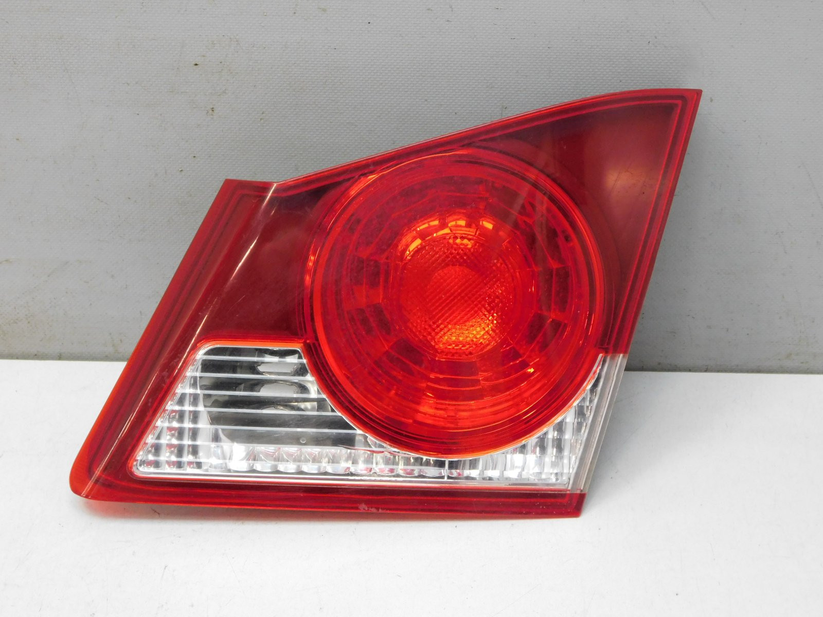 Фонарь задний внутренний правый Honda Civic 4D 2006-2012