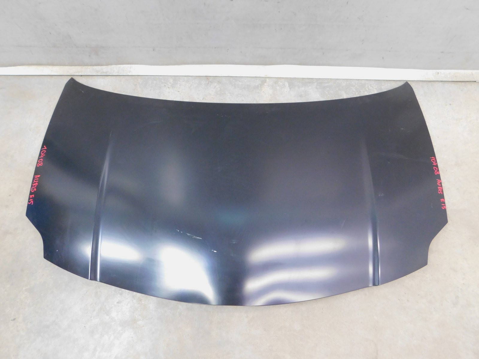 Капот Toyota Auris E15 2006-2012