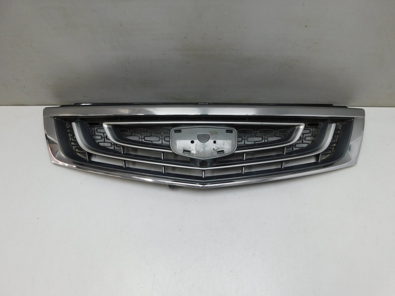 Решетка радиатора Geely Atlas 2017>