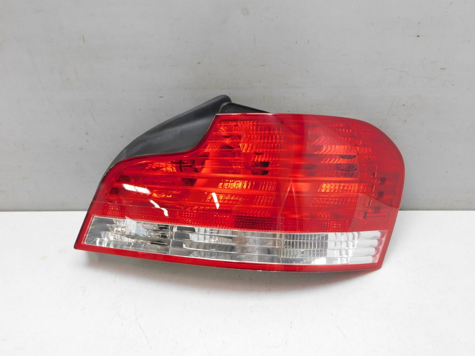 Фонарь задний правый BMW 1-серия E82/E88 2006>