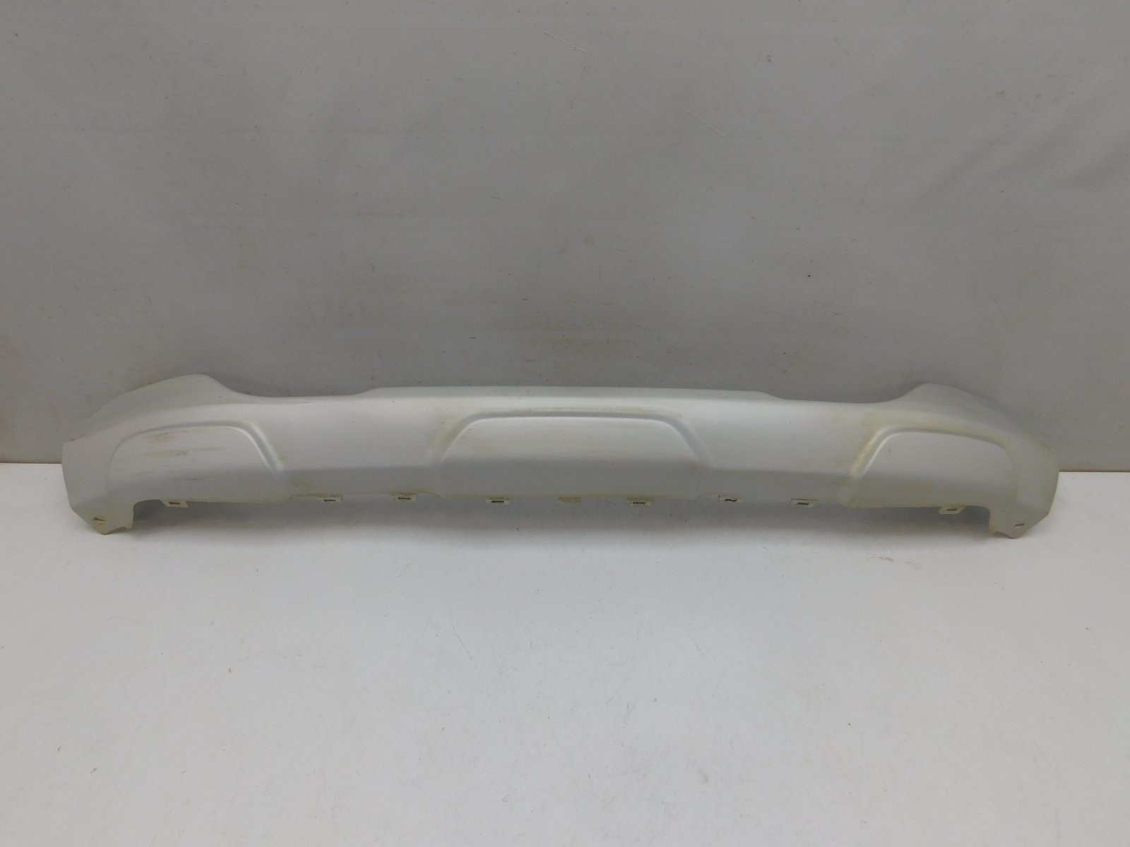 Накладка переднего бампера Renault Sandero 2014>