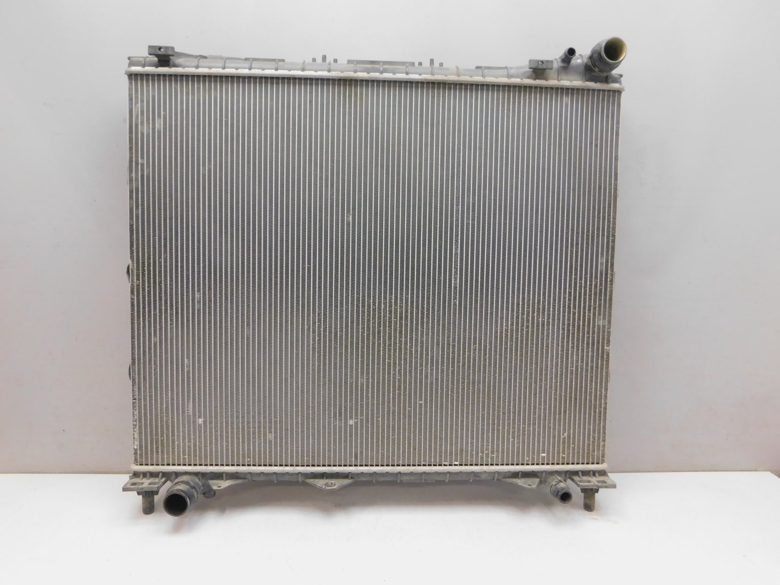 Радиатор охлаждения Land Rover Range Rover Sport 2013>