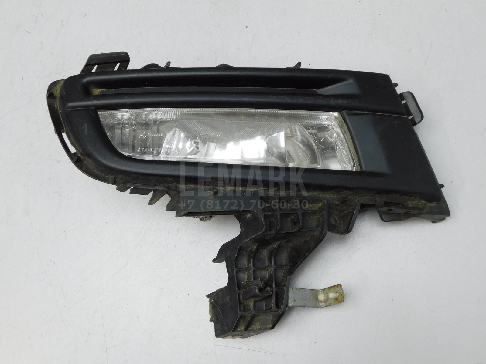 Фара противотуманная правая Mazda 3 (BK) 2003-2009 BS4N51680C