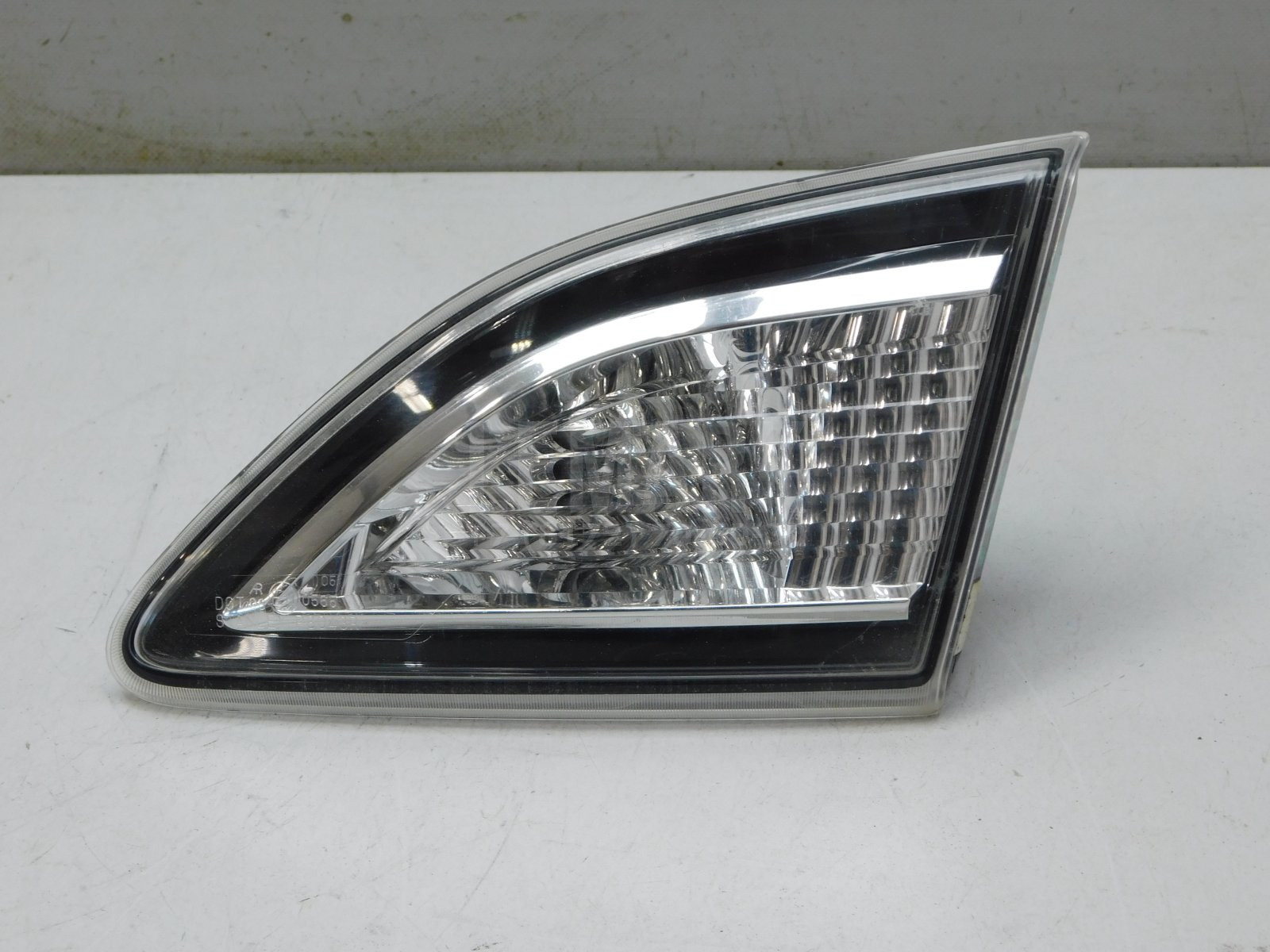 Фонарь задний внутренний правый Mazda 3 (BL) 2008-2013 BBM4513F0F