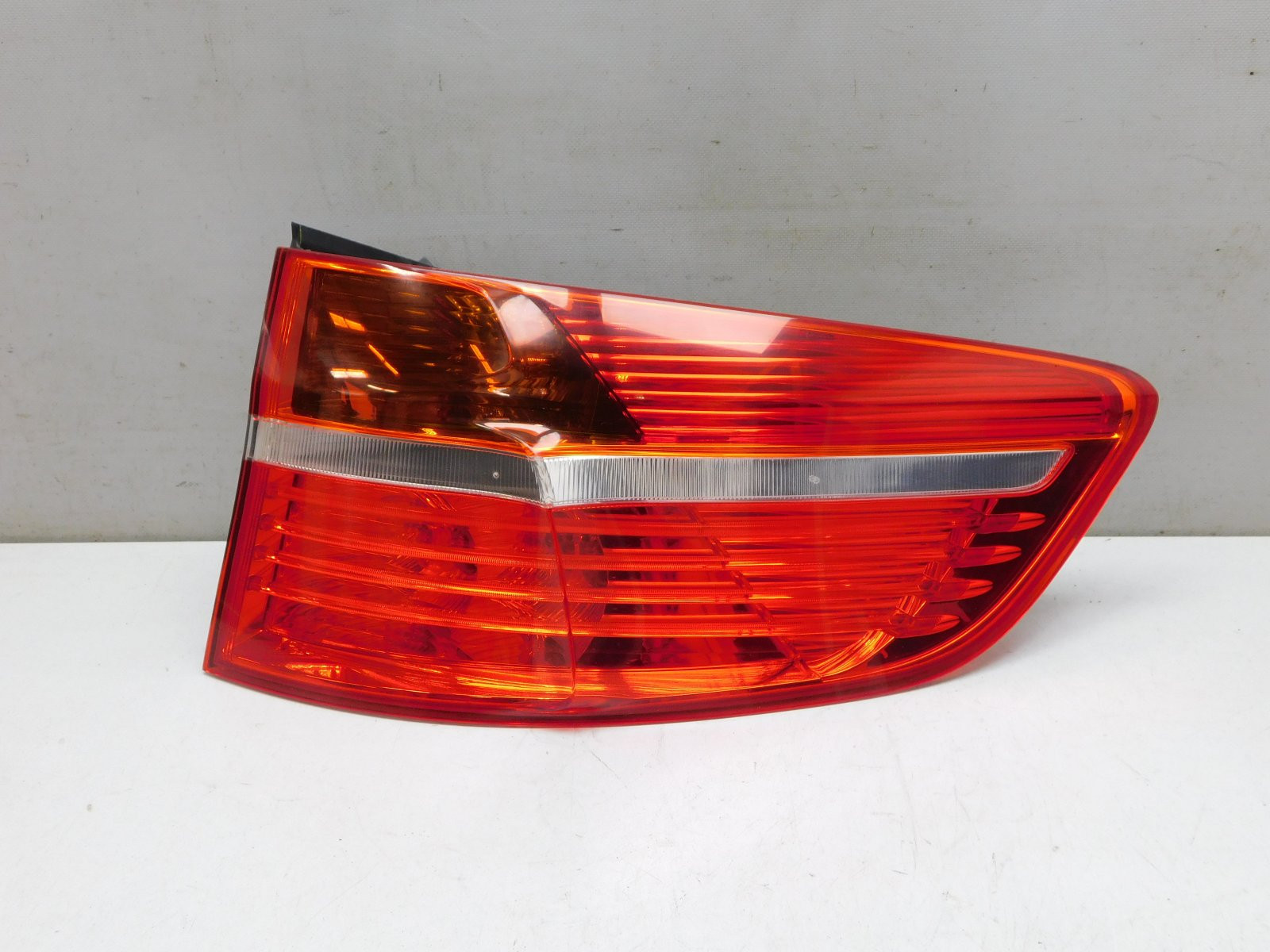Фонарь задний наружный правый BMW X6 E71 2008>