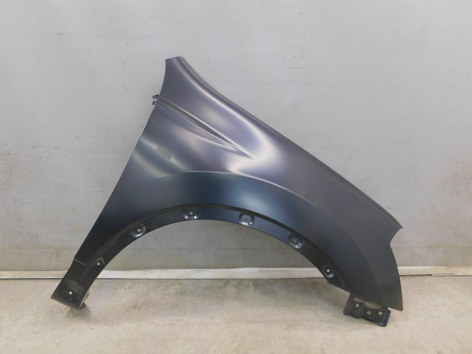 Крыло переднее правое Nissan Qashqai 2006-2014