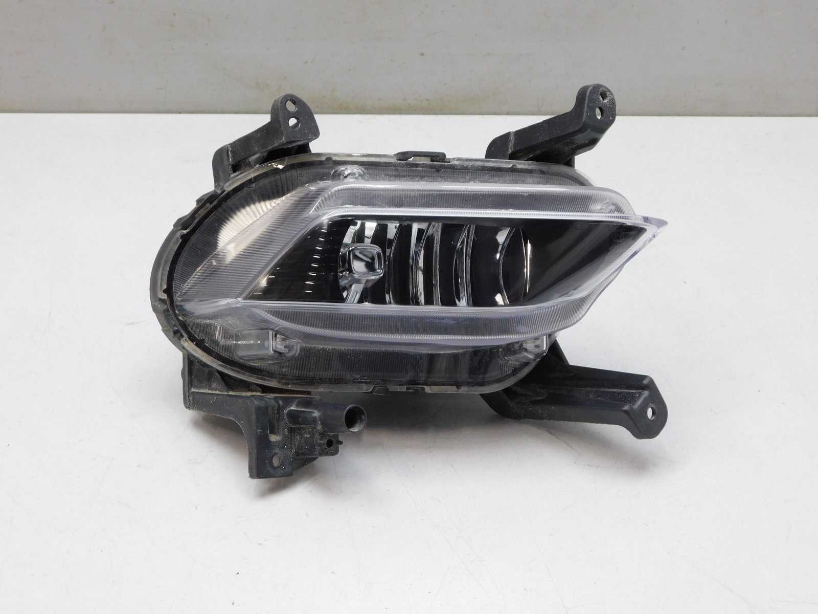 Фара противотуманная правая Hyundai Santa Fe (TM) 2018>