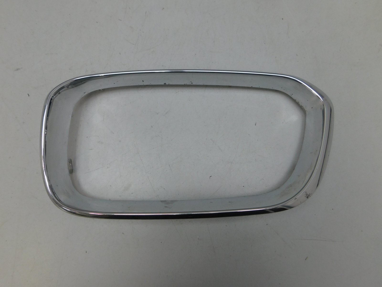 Накладка на решетку радиатора BMW 1-серия F20/F21 2011>