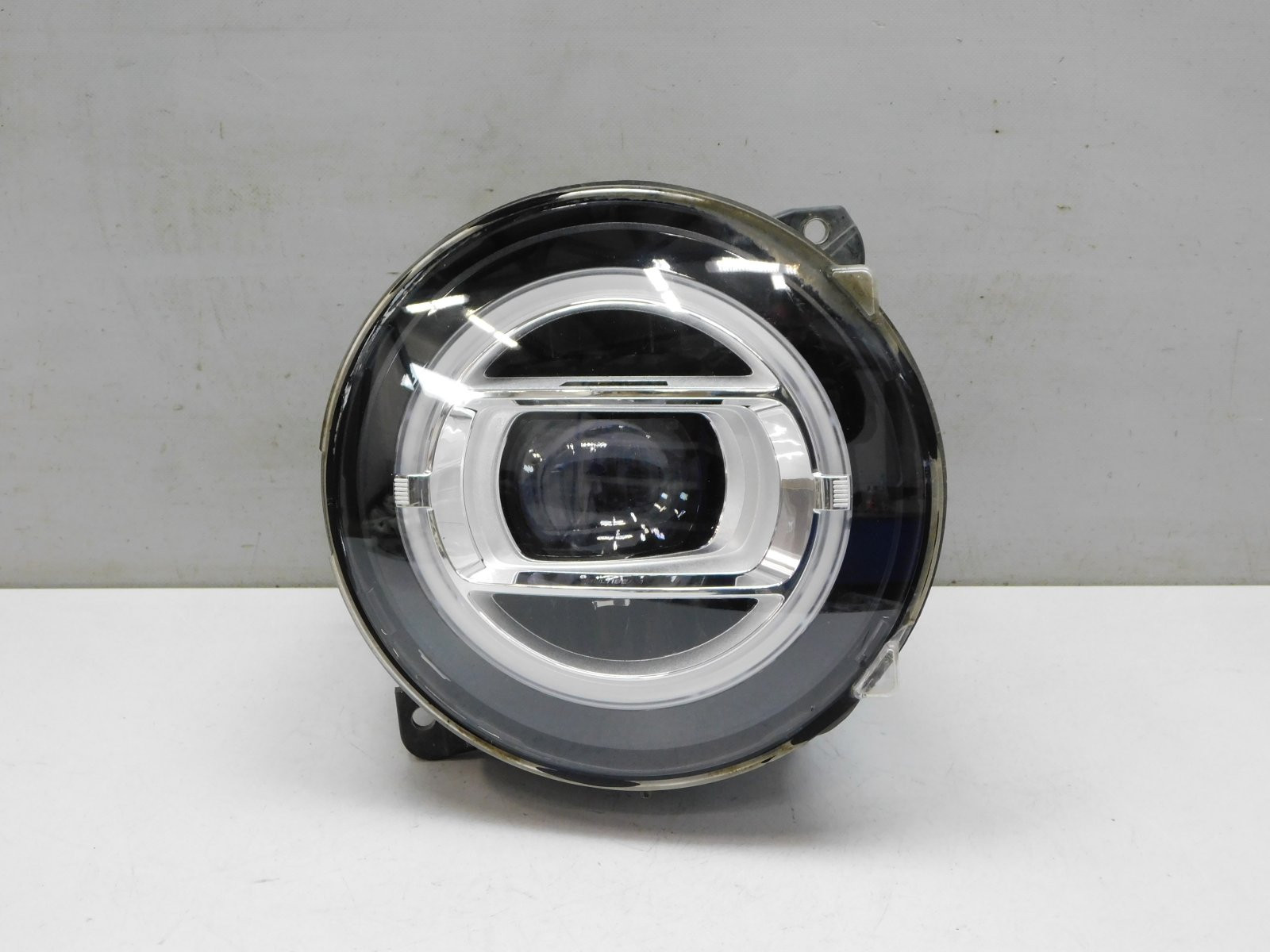 Фара правая Mercedes-Benz G-Klasse W463 1989>