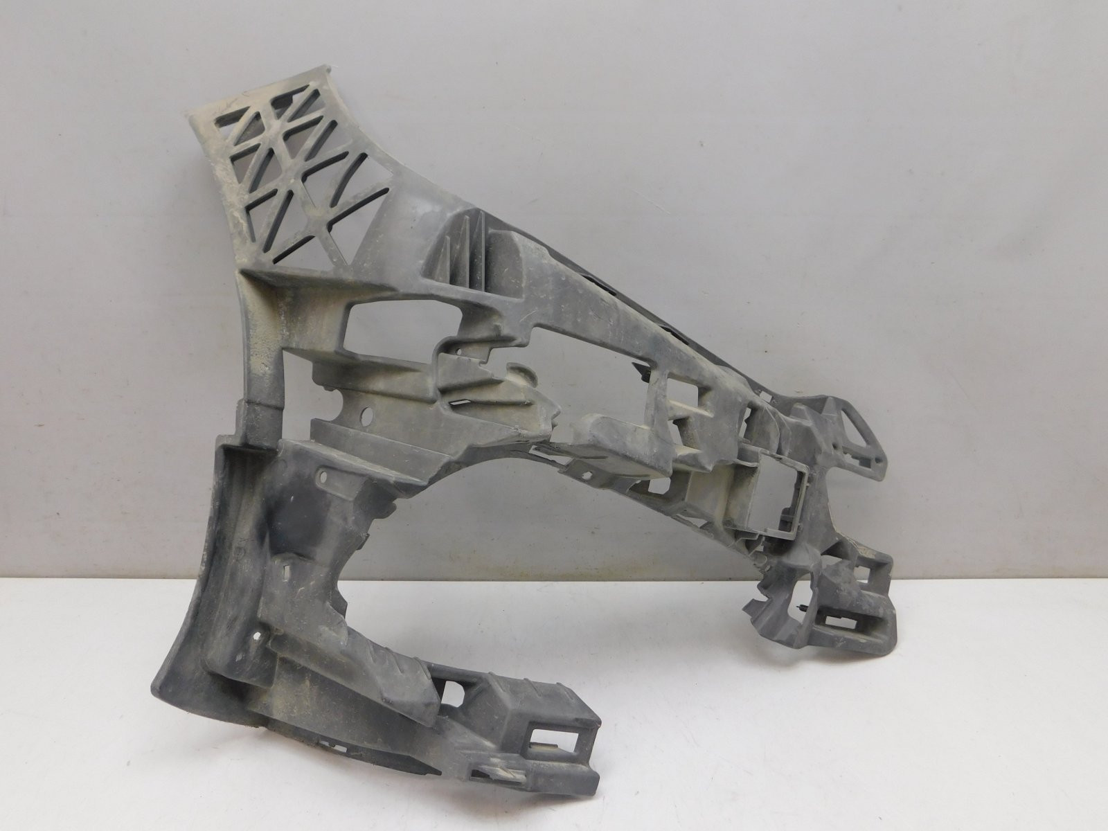 Кронштейн переднего бампера Mercedes-Benz E-Klasse W212 2009>